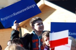 Komorowski w Nowy Targu. Towarzyszyły mu gwizdy i okrzyki przeciwników. ZDJĘCIA