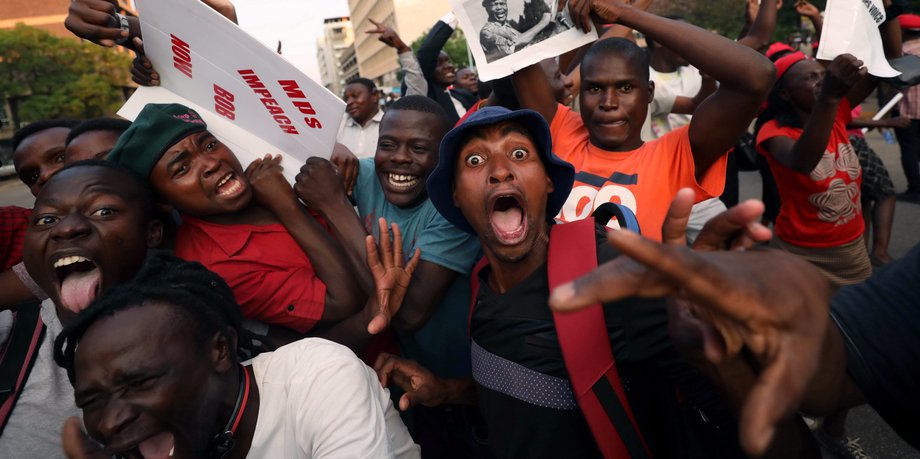 Zimbabwean's celebrate Mugabe's resignation.