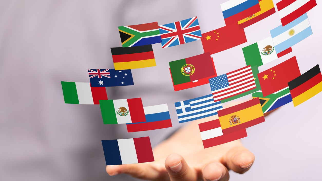 Vlajky krajín z rôznych častí sveta. (Ilustračný obrázok)