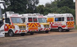 40 przysypanych w tunelu robotników żyje. Trwa akcja ratunkowa