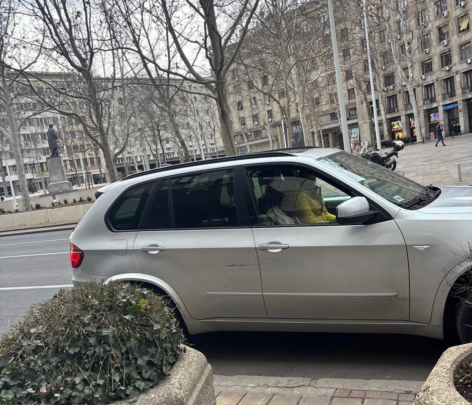 Jelena Vučković sa novim dečkom dovela Radeta Vučkovića