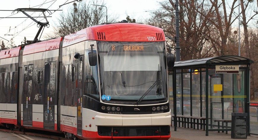 Tramwaje i autobusy wracają na Podwale Przedmiejskie. Prace przy Moście Gerbera jeszcze trwają