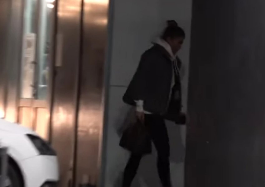 Melina Džinović u hotelu