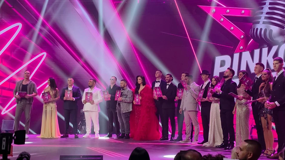 Finale Pinkovih zvezda, prvi presek glasanja