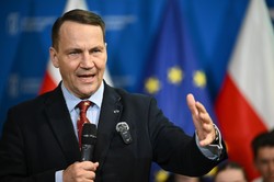 Sikorski wystosował specjalny list. Odniósł się w nim do afery z Applebaum i Olejnik