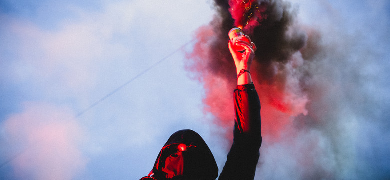 Są na froncie i robią zdjęcia na protestach. "Dopóki są, będziemy je fotografować" [WYWIAD]