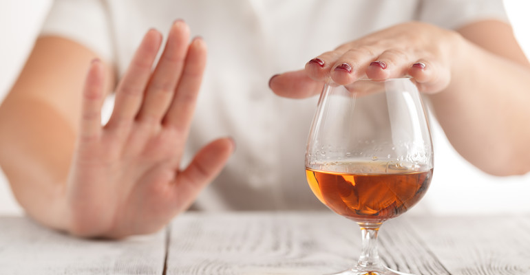 Nadmierne spożywanie alkoholu może mieć negatywny wpływ na nasz mózg