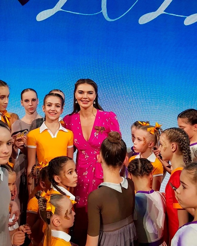 Alina Kabajeva opet u javnosti