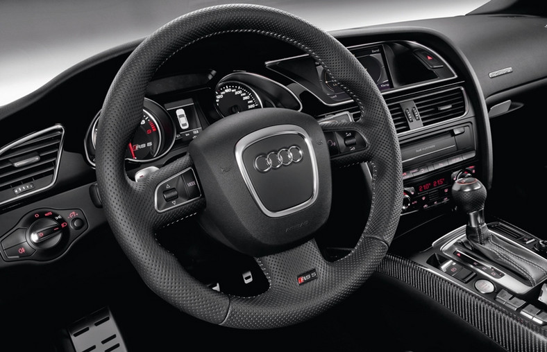 Audi RS5 – maszyna do szaleństw