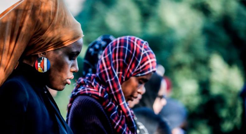 Muslim Women praying [Credit - Clarion Project]