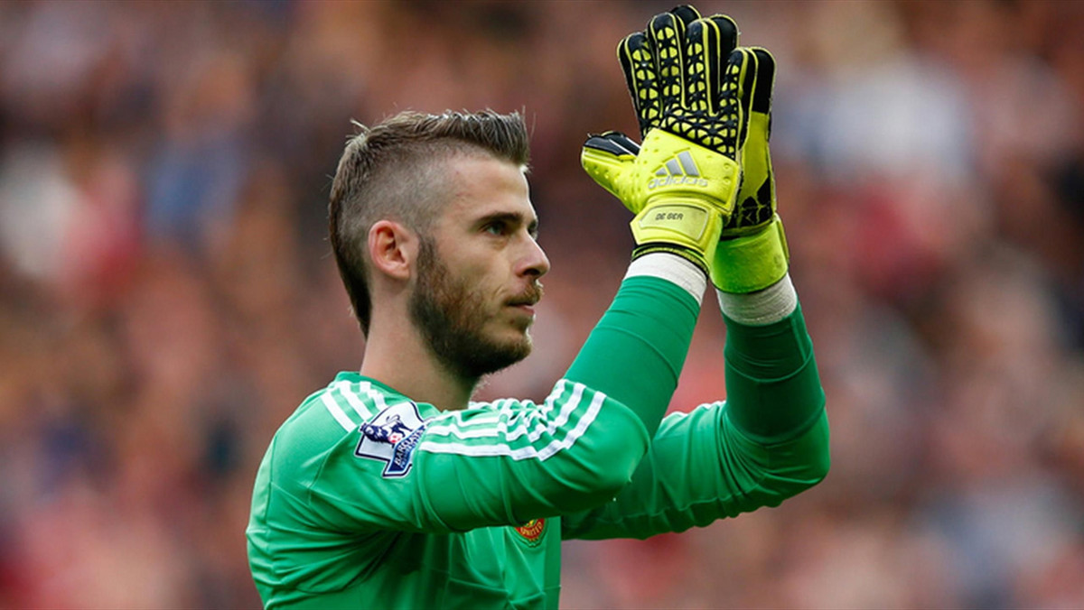 Bramkarz Manchesteru United David de Gea wyznał, że nie myśli o swoich nieudanych przenosinach do Realu Madryt i jest w pełni skoncentrowany na jak najlepszej pracy w swoim obecnym klubie. Golkiper miał trafić do ekipy Królewskich, ale w ostatnim dniu okna transferowego ze względu na opóźnienia proceduralne nie doszło do transferu.