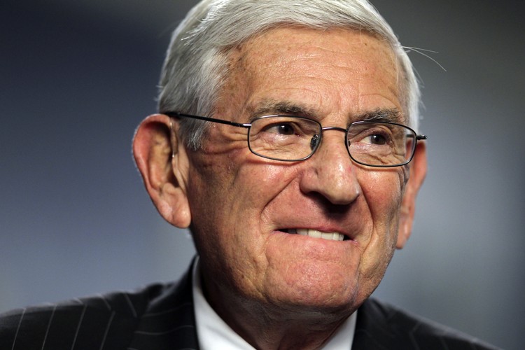 <b>6. Eli Broad - przekazał na cele charytatywne 3,5 mld dolarów</b><br>Swoje miliardy Broad zarobił w branży budowlanej i ubezpieczeniach. Teraz wydaje je m. in. na edukację, badania medyczne i sztukę. <br>
W 2014 roku Broad zamierza otworzyć nowe muzeum sztuki w Los Angeles.