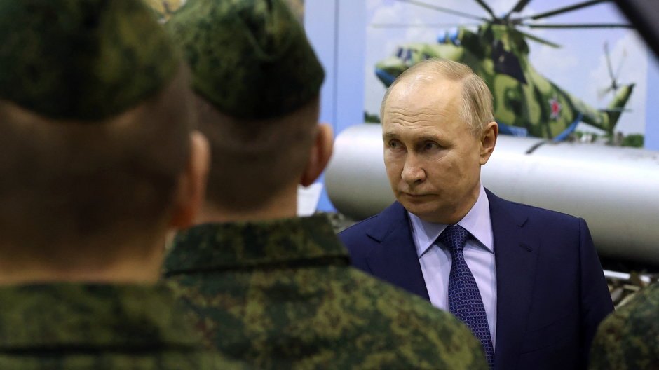 Władimir Putin odwiedza centrum sił powietrznych w mieście Torżok, marzec 2024 r.