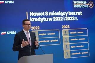 Morawiecki: 'Nie żałujmy dużych banków'. Z wakacji kredytowych skorzystało już ponad 500 tys. rodzin