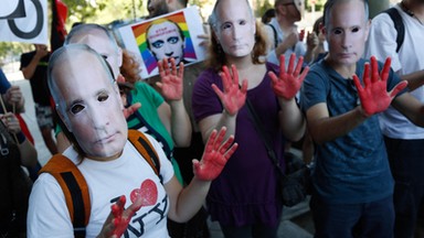 "Nie mamy gejów. A jeśli są, zabierzcie ich od nas". Historia LGBT w Rosji