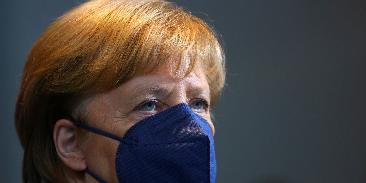 Była kanclerz Angela Merkel. "Der Spiegel" krytykuje politykę Niemiec wobec Rosji z ostatnich dziesięcioleci.