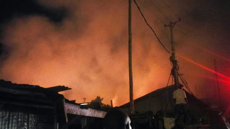 Fire breaks out in Laini Saba, Kibera, 300 structures burnt down (Twitter) 