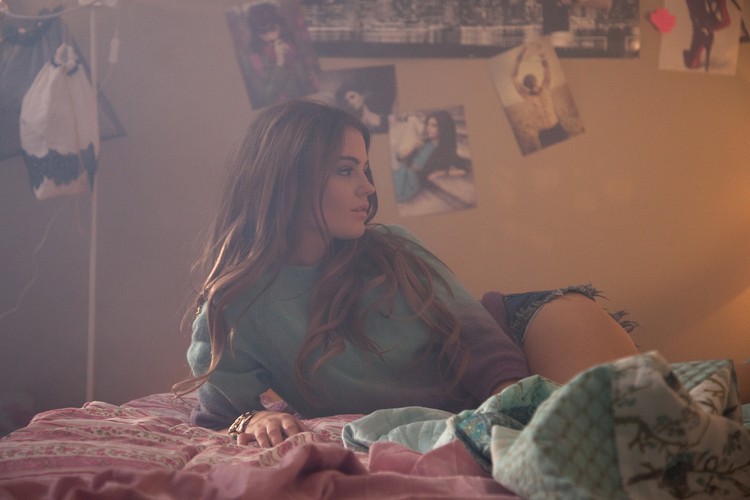 Honey na planie klipu do 'Lalalove'