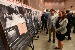 Zbrodnia wołyńska. Bosak: Wierzymy w pojednanie, ale oczekujemy zgody na ekshumacje i zaprzestania kultu zbrodniarzy