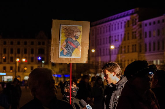 Manifestacja na placu Wolności w Poznaniu, fot. Bartosz Garba