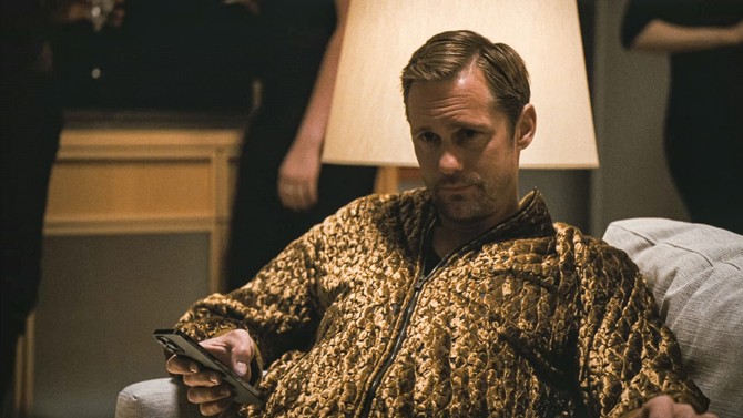 Aleksandar Skarsgard u seriji "Succession"