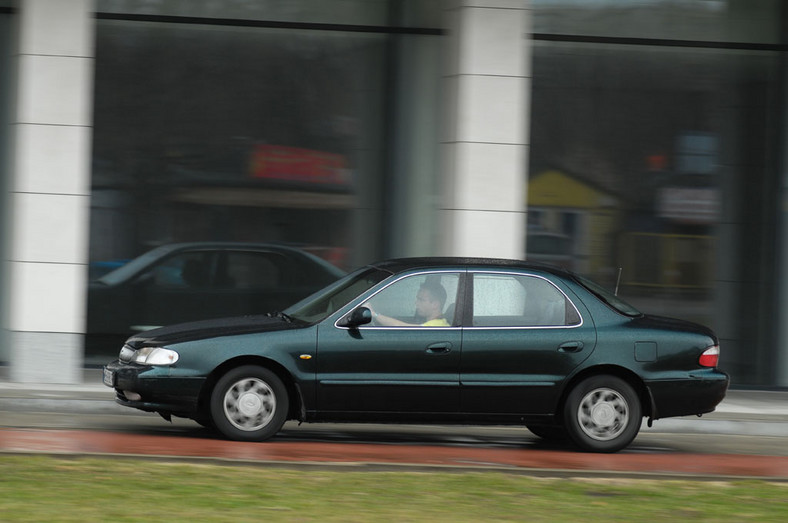 Kia Clarus 2.0 GLX: auto raczej dla odważnych