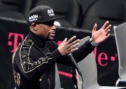 Floyd Mayweather Jr stoczy walkę pokazową. Rywalem zawodnik z MMA