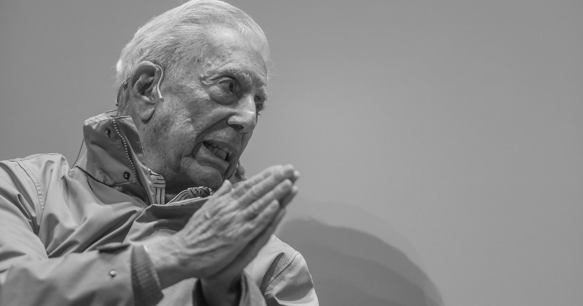 Mario Vargas Llosa nie żyje. Był ostatnim wielkim pisarzem drugiej połowy XX w.