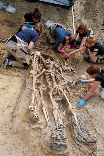 EKSHUMACJE IPN W BIAŁYMSTOKU. KTO ZABIŁ TYCH LUDZI?