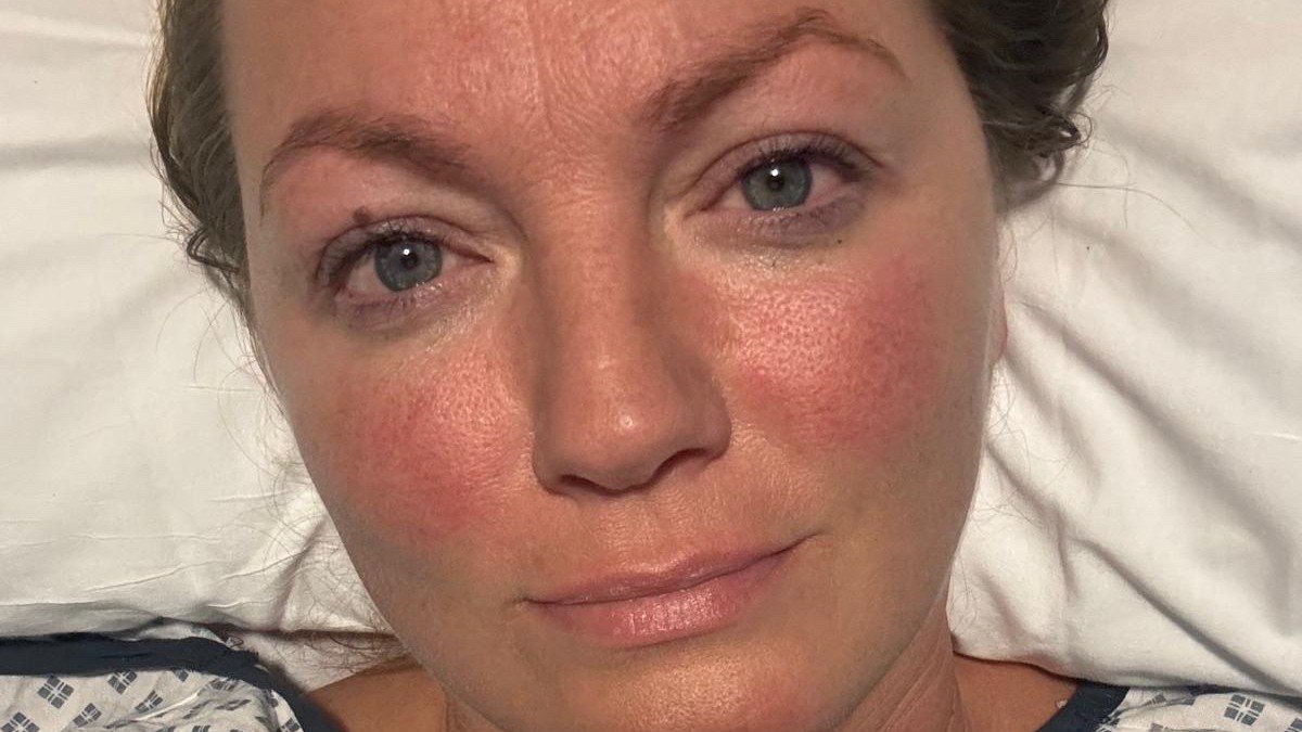 Rebecca Kibble (47) za pár minút úplne ochrnula.