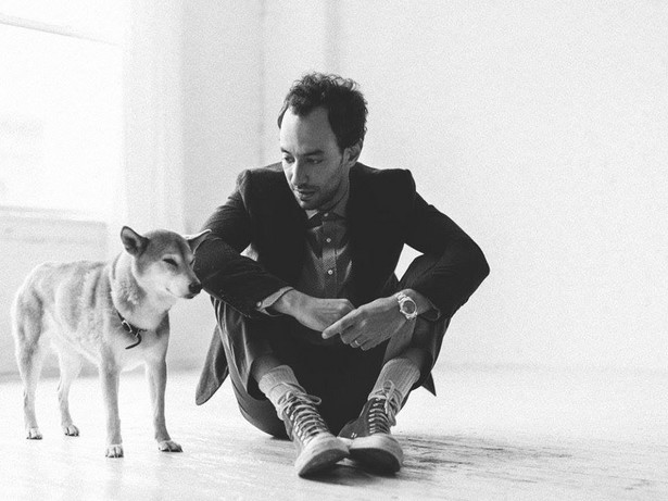 Albert Hammond Jr. – z gitarą mu wyjątkowo do twarzy