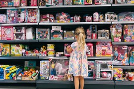 STARO SRPSKO IME za devojčice je ZABRANJENO U FRANCUSKOJ: Ovako se zvala svaka druga baka u Jugoslaviji, a sad ima SRAMOTNO ZNAČENJE