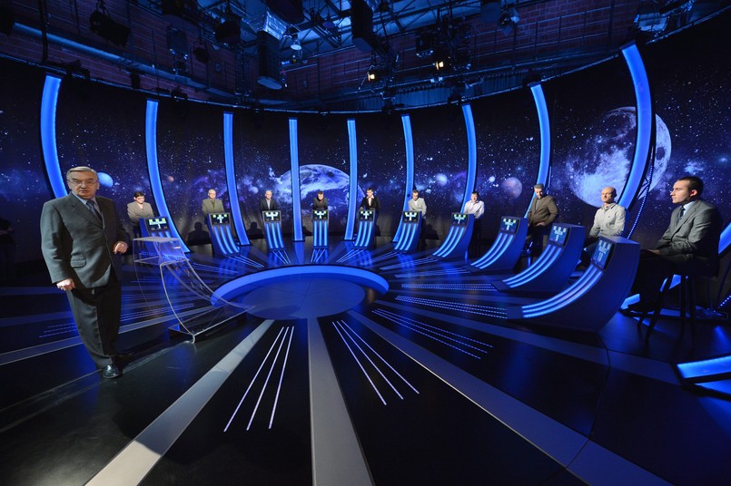 QUIZ. Pytania z Finału Miesiąca teleturnieju "1 z 10". Na ilu z nich polegniesz?