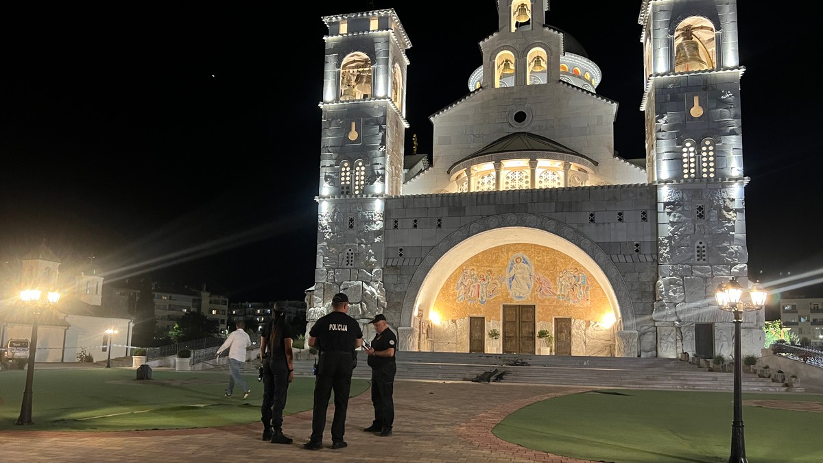 ZBOG OVOGA JE OSUĐENA SESTRA VLADIMIRA TOMOVIĆA Automobilom gazila ljude ispred Hrama, odbijala svaku saradnju sa policijom