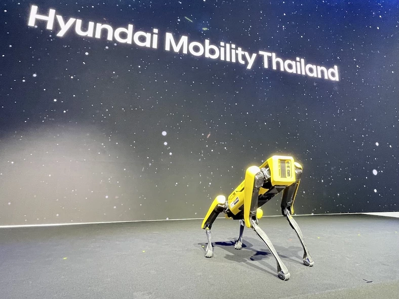 Hyundai na salonie w Bangkoku