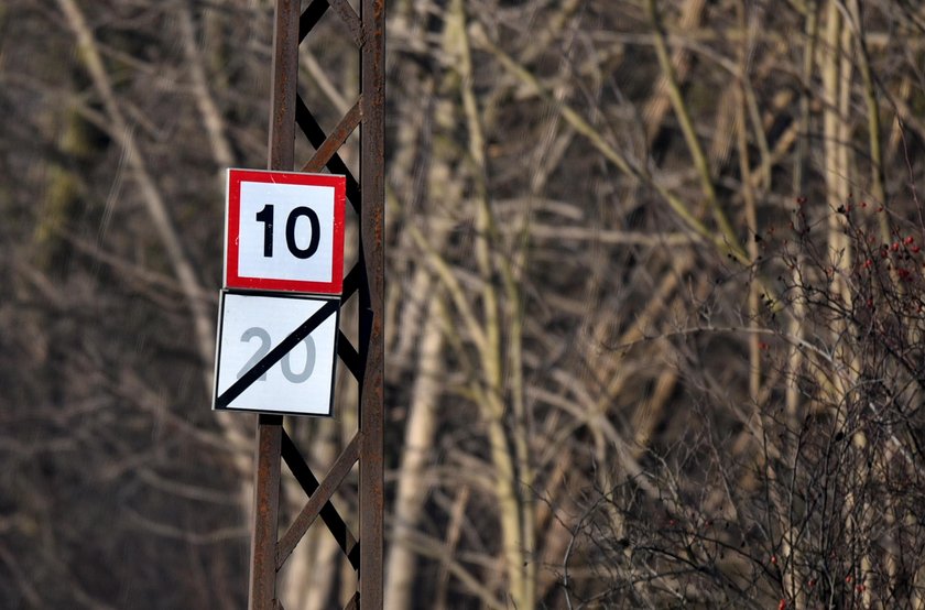 Tramwaje podmiejskie w Łodzi do likwidacji? MPK obniża prędkość do Pabianic. Lutomiersk i Ozorków