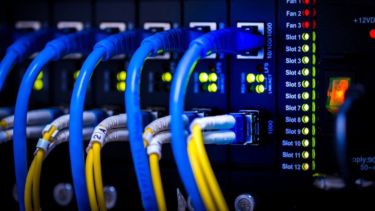 Duża awaria internetu w Rosji, przyczyna problemów jest badana [Źródło: Onet]