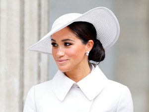 Meghan Markle nyilvánosan üzent méregdrága gyűrűjével: így érezheti most magát a szakértő szerint