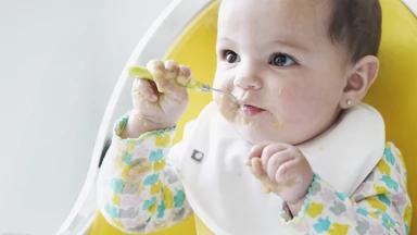 Samodzielne jedzenie dziecka — jak zacząć?