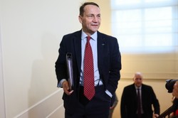 Sikorski w Kijowie. Szef MSZ udał się z pierwszą wizytą zagraniczną