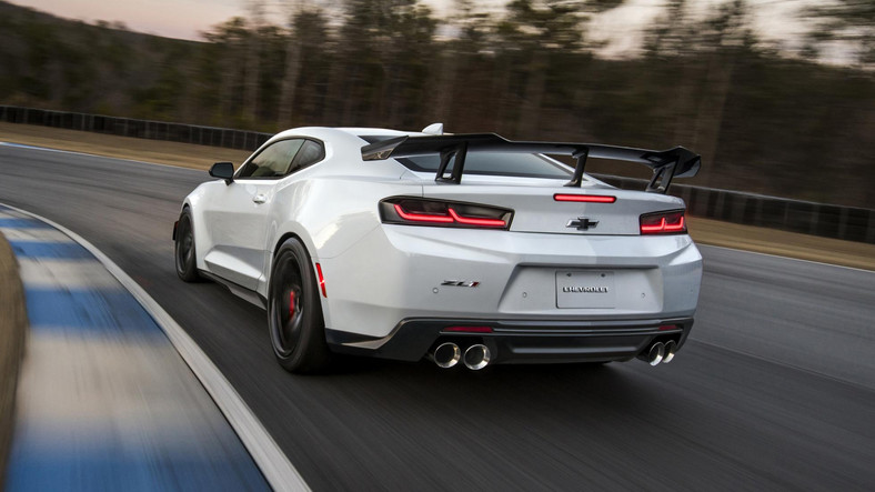 Nowy Camaro ZL1 1LE - jeszcze groźniejsze i szybsze