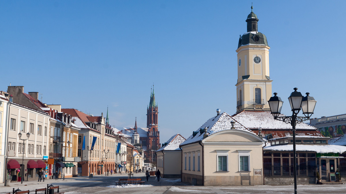 19 lutego mieszkańcy Białegostoku uczcili rocznicę odbicia miasta z rąk zaborców – podaje oficjalny portal miasta Białystok.