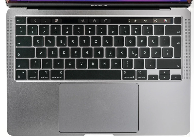 MacBook Pro pozostaje wierny paskowi dotykowemu: miniekran zastępuje klawisze funkcyjne