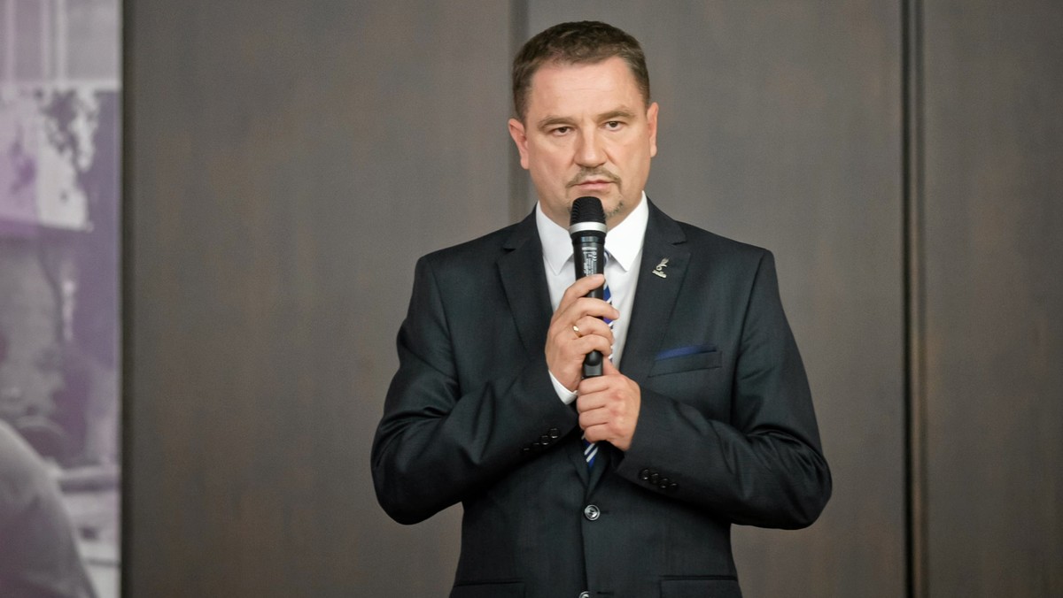 Szef Solidarności Piotr Duda zaapelował do pracodawców, by nie utrudniali swoim pracownikom wzięcia udziału we wrześniowych protestach przeciwko polityce rządu, które organizują trzy największe centrale związkowe - "S", OPZZ i FZZ.