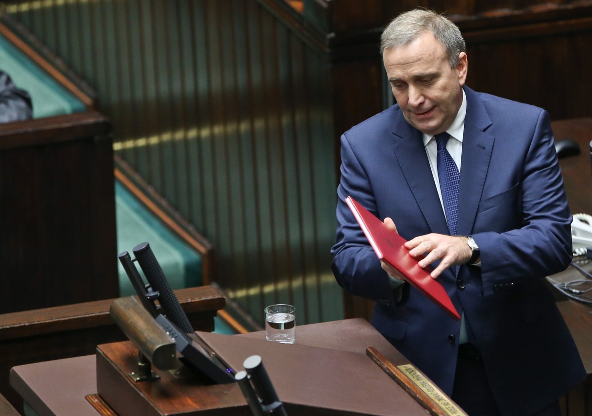 Grzegorz Schetyna o Rosji i Smoleńsku: Nie zapominamy...