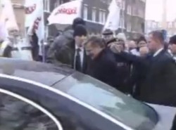 Szokujące życzenie dla Komorowskiego. Zobacz wideo