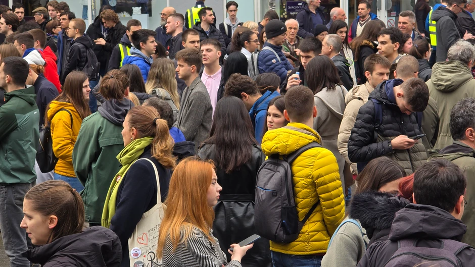 Odavanje pošte u Bulevaru kralja Aleksandra