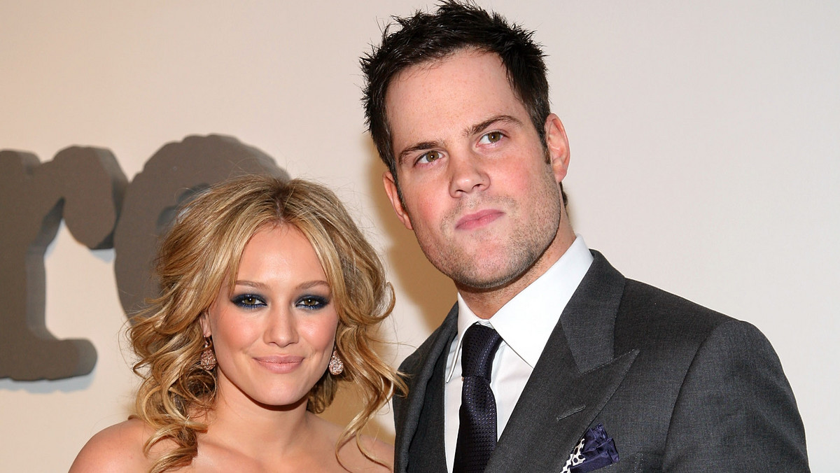 Mike Comrie oskarżony o gwałt. Były mąż Hilary Duff miał "kilka razy zgwałcić" koleżankę w swoim domu w Los Angeles. Była gwiazda hokeja NHL odpiera zarzuty. Jak się tłumaczy?