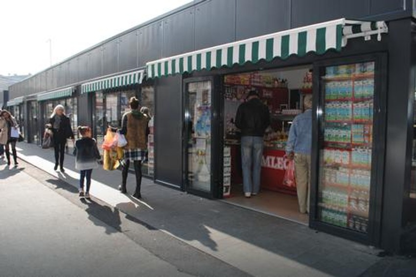 Lokali na atraktivnoj lokaciji