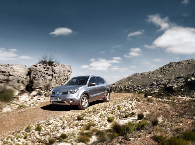 Napęd 4x4 wszędobylskiego renault opiera się na rozwiązaniach nissana qashquai i x-traila